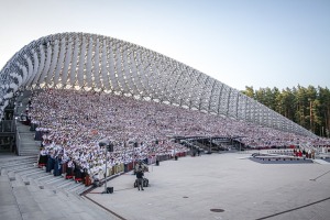 Fotogrāfs Mareks Galinovskis piedāvā īpašus fotomirkļus no koru lielkoncerta «Tīrums. Dziesmas ceļš». #CUPRA #Autobrava #VEFkvartals #UFOGolf #TrueSto 74