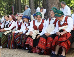 Dziesmu svētku dziesminieku lielkoncerts un svinības Mežaparkā 91