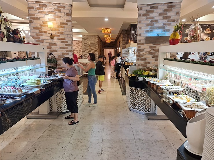 Travelnews.lv iepazīst Ziemeļkipras viesnīcas «Vuni Palace Hotel» ēdienkarti. Sadarbībā ar Puzzle Travel Travelnews.lv iepazīst Ziemeļkipras viesnīcas «Vuni Palace Hotel» ēdienkarti. Sadarbībā ar Puzzle Travel 339721