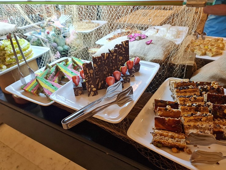 Travelnews.lv iepazīst Ziemeļkipras viesnīcas «Vuni Palace Hotel» ēdienkarti. Sadarbībā ar Puzzle Travel Travelnews.lv iepazīst Ziemeļkipras viesnīcas «Vuni Palace Hotel» ēdienkarti. Sadarbībā ar Puzzle Travel 339799