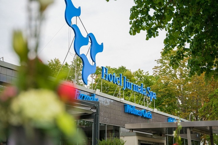 «Hotel Jūrmala SPA» rīko svinīgu kokteiļu pēcpusdienu un viesnīcas prezentāciju. Foto: Artis Veigurs «Hotel Jūrmala SPA» rīko svinīgu kokteiļu pēcpusdienu un viesnīcas prezentāciju. Foto: Artis Veigurs 342107