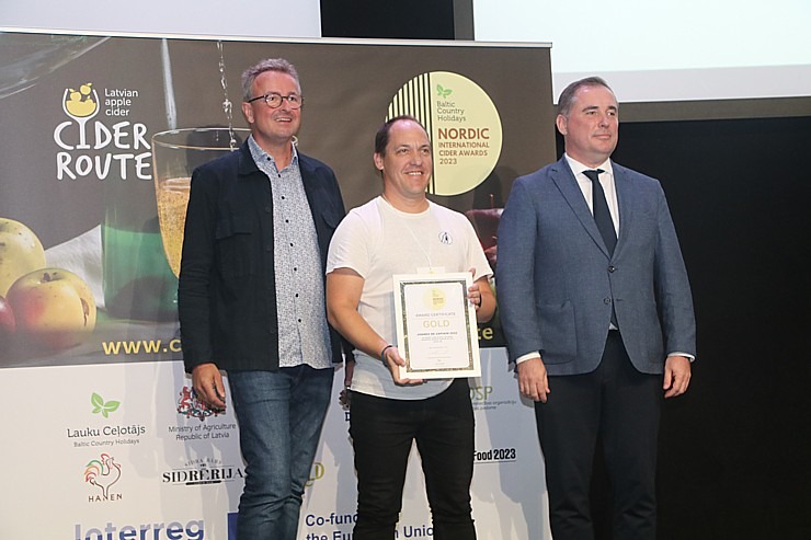 Travelnews.lv izstādē «Riga Food» apmeklē Sidra festivāla apbalvošanas ceremoniju un nodegustē 18 valstu sidrus Travelnews.lv izstādē «Riga Food» apmeklē Sidra festivāla apbalvošanas ceremoniju un nodegustē 18 valstu sidrus 342921