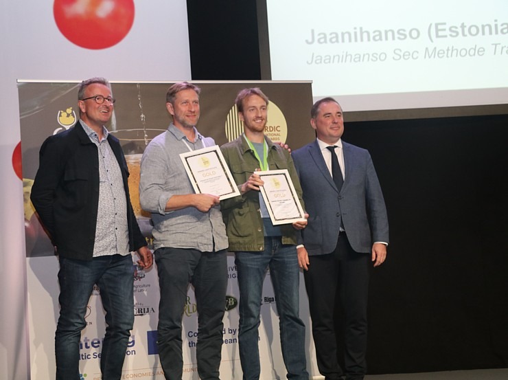 Travelnews.lv izstādē «Riga Food» apmeklē Sidra festivāla apbalvošanas ceremoniju un nodegustē 18 valstu sidrus Travelnews.lv izstādē «Riga Food» apmeklē Sidra festivāla apbalvošanas ceremoniju un nodegustē 18 valstu sidrus 342923