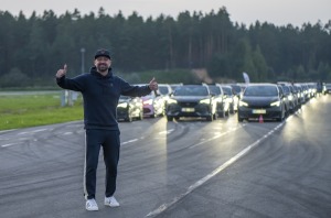 Latvijas salidojumā «CUPRA Summit 2023» pulcējas vairāk nekā 750 spēkrati. Foto: ogilvy.lv 2