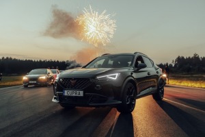 Latvijas salidojumā «CUPRA Summit 2023» pulcējas vairāk nekā 750 spēkrati. Foto: ogilvy.lv 24