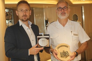 Rīgas ostā pirmo reizi ienāk kruīzu kompānijas «Silversea Cruises» luksus klases kuģis «Silver Dawn» 10