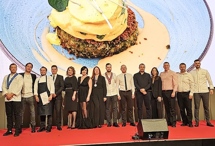 «Pavāru klubs» rīko svinīgu labāko pavāru apbalvošanas ceremoniju konferenču centrā «ATTA Centre» «Pavāru klubs» rīko svinīgu labāko pavāru apbalvošanas ceremoniju konferenču centrā «ATTA Centre» 343414