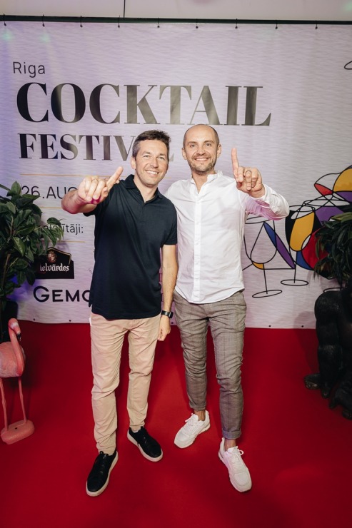 Pasaules kokteiļu čempions Staņislavs Jonāns ir lepns par «Rīgas kokteiļu festivālu 2023». Foto: brandins.lv Pasaules kokteiļu čempions Staņislavs Jonāns ir lepns par «Rīgas kokteiļu festivālu 2023». Foto: brandins.lv 343527