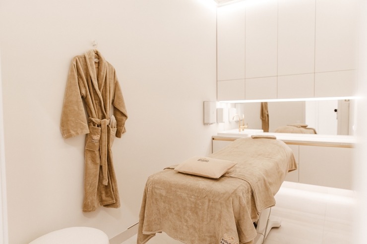 Rīgas klusajā centrā svinīgi atvērts skaistuma salons «White Capsule» 343594