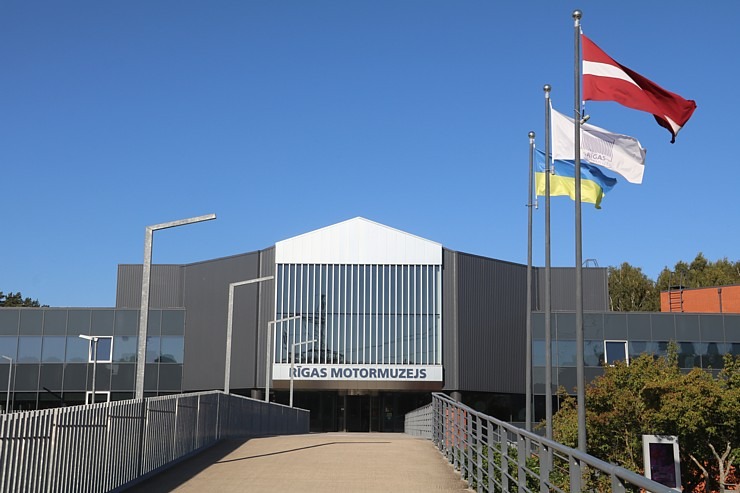 «Porsche Latvija» un Rīgas Motormuzejs ielūdz apmeklēt latvieša radītus Porsche sporta auto  «Porsche Latvija» un Rīgas Motormuzejs ielūdz apmeklēt latvieša radītus Porsche sporta auto 343669