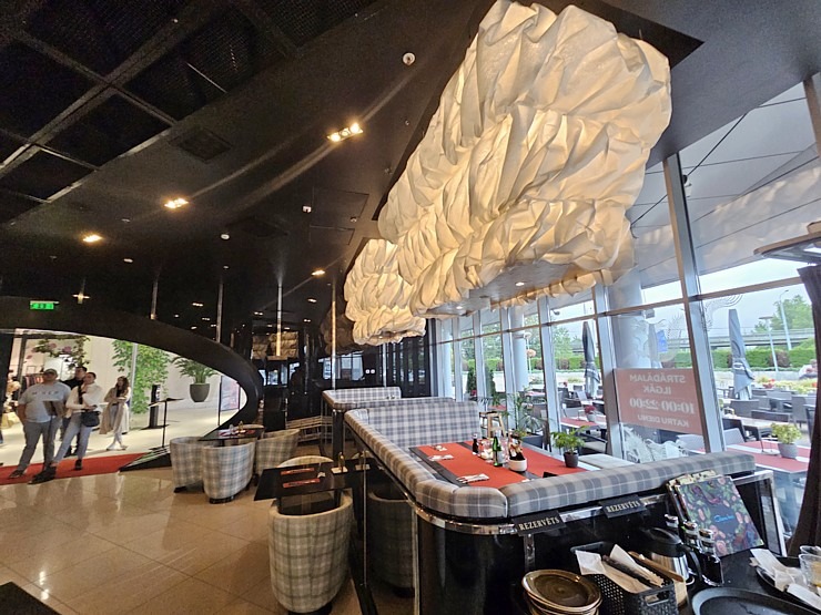 Travelnews.lv izbauda austrumu virtuves zīmola «Gan Bei» ēdienus tirdzniecības centrā «Rīga Plaza» Travelnews.lv izbauda austrumu virtuves zīmola «Gan Bei» ēdienus tirdzniecības centrā «Rīga Plaza» 343806