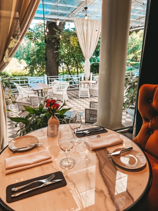 Rīgas restorāns «Whitehouse» padarīs jebkuru dienu par īpašu un neaizmirstamu. Foto: whitehouserestorans.lv Rīgas restorāns «Whitehouse» padarīs jebkuru dienu par īpašu un neaizmirstamu. Foto: whitehouserestorans.lv 344239