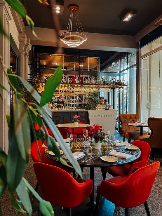 Rīgas restorāns «Whitehouse» padarīs jebkuru dienu par īpašu un neaizmirstamu. Foto: whitehouserestorans.lv Rīgas restorāns «Whitehouse» padarīs jebkuru dienu par īpašu un neaizmirstamu. Foto: whitehouserestorans.lv 344241