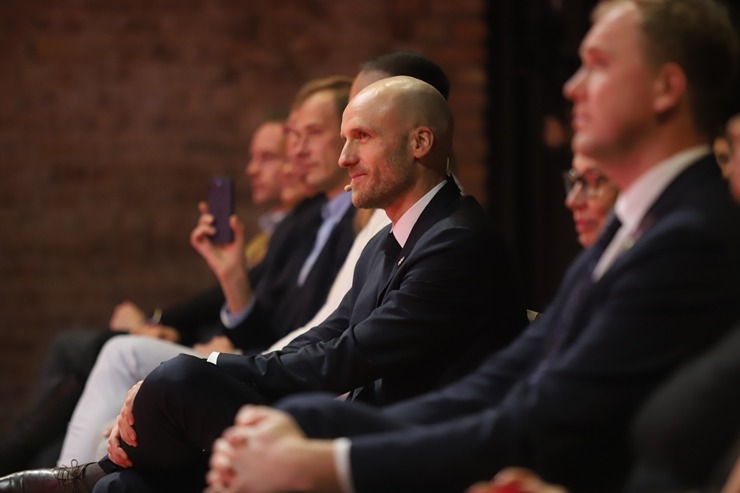 Slavenais gardēžu ceļvedis «Michelin Guide» svinīgā ceremonijā nosaka labākos Latvijas restorānus. Foto: Rojs Maizītis Slavenais gardēžu ceļvedis «Michelin Guide» svinīgā ceremonijā nosaka labākos Latvijas restorānus. Foto: Rojs Maizītis 346740