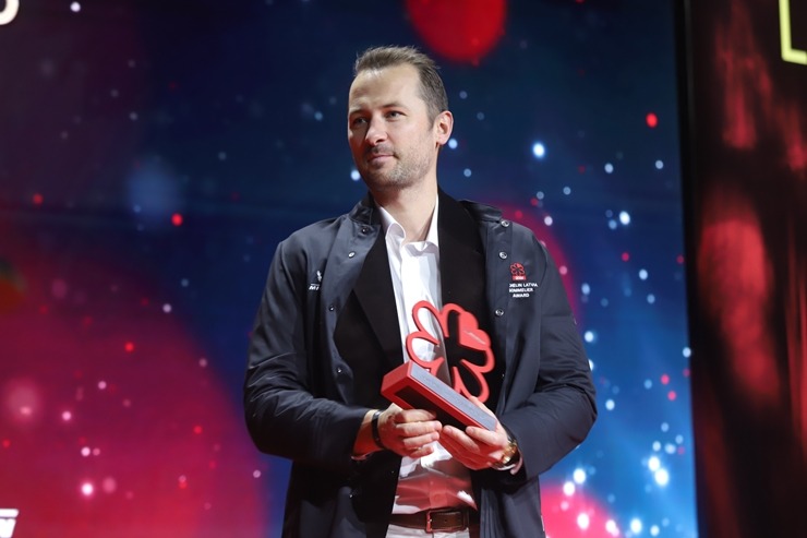 Slavenais gardēžu ceļvedis «Michelin Guide» svinīgā ceremonijā nosaka labākos Latvijas restorānus. Foto: Rojs Maizītis Slavenais gardēžu ceļvedis «Michelin Guide» svinīgā ceremonijā nosaka labākos Latvijas restorānus. Foto: Rojs Maizītis 346768