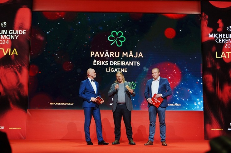 Slavenais gardēžu ceļvedis «Michelin Guide» svinīgā ceremonijā nosaka labākos Latvijas restorānus. Foto: Rojs Maizītis Slavenais gardēžu ceļvedis «Michelin Guide» svinīgā ceremonijā nosaka labākos Latvijas restorānus. Foto: Rojs Maizītis 346794