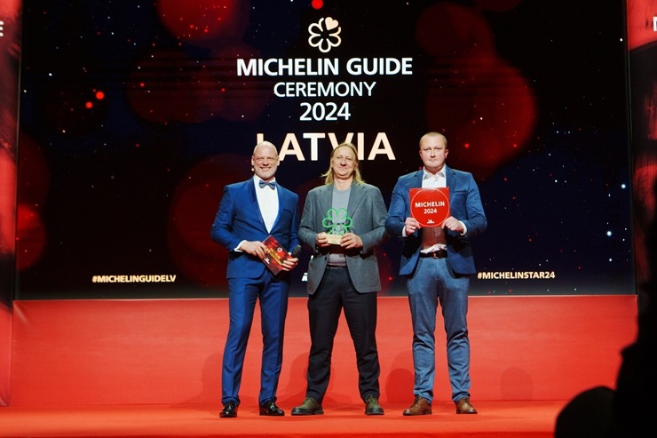 Slavenais gardēžu ceļvedis «Michelin Guide» svinīgā ceremonijā nosaka labākos Latvijas restorānus. Foto: Rojs Maizītis Slavenais gardēžu ceļvedis «Michelin Guide» svinīgā ceremonijā nosaka labākos Latvijas restorānus. Foto: Rojs Maizītis 346795