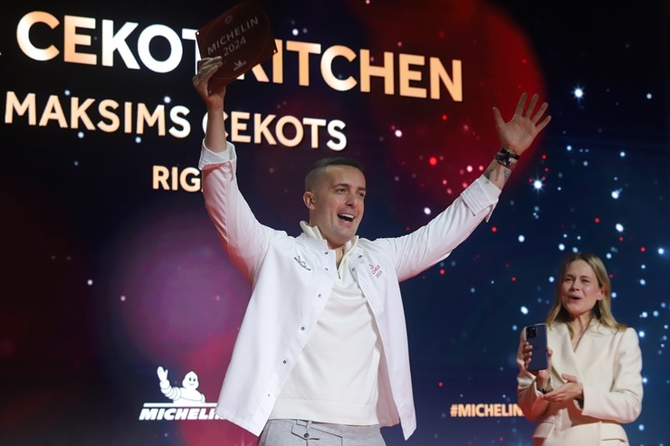 Slavenais gardēžu ceļvedis «Michelin Guide» svinīgā ceremonijā nosaka labākos Latvijas restorānus. Foto: Rojs Maizītis Slavenais gardēžu ceļvedis «Michelin Guide» svinīgā ceremonijā nosaka labākos Latvijas restorānus. Foto: Rojs Maizītis 346802