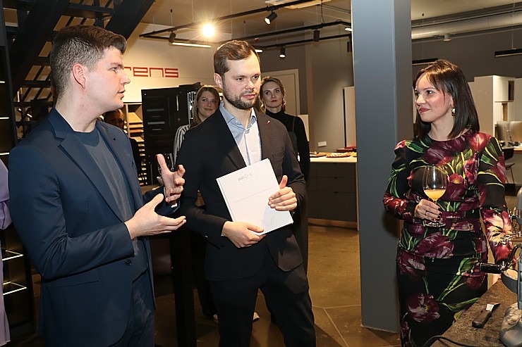 Travelnewslv piedalās pavārgrāmatas «BALTIC CHEFS 2» un ARENS salona jaunās ekspozīcijas prezentāciju Travelnewslv piedalās pavārgrāmatas «BALTIC CHEFS 2» un ARENS salona jaunās ekspozīcijas prezentāciju 347808