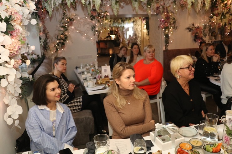 «Coral Travel Latvia» kopā ar Turcijas «Nirvana Hotels» pulcē ceļojumu konsultantus uz bagātīgām brokastīm «Coral Travel Latvia» kopā ar Turcijas «Nirvana Hotels» pulcē ceļojumu konsultantus uz bagātīgām brokastīm 348774