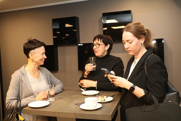 Latvijas Restorānu biedrība tiekas seminārā un Rīgas viesnīcas «Pullman Riga Old Town» pusdienās ar Ekonomikas ministru Viktoru Valaini Latvijas Restorānu biedrība tiekas seminārā un Rīgas viesnīcas «Pullman Riga Old Town» pusdienās ar Ekonomikas ministru Viktoru Valaini 348831