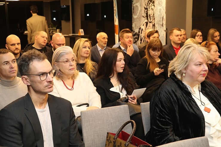 Latvijas Restorānu biedrība tiekas seminārā un Rīgas viesnīcas «Pullman Riga Old Town» pusdienās ar Ekonomikas ministru Viktoru Valaini Latvijas Restorānu biedrība tiekas seminārā un Rīgas viesnīcas «Pullman Riga Old Town» pusdienās ar Ekonomikas ministru Viktoru Valaini 348810