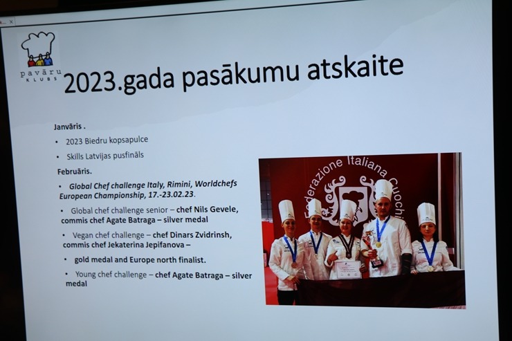 Pavāru kluba 20.gadu jubilejas kopsapulce notiek viesnīcā «Pullman Riga Old Town». Foto: Līga Elsiņa-Zuicena / Aivars Mackevičs Pavāru kluba 20.gadu jubilejas kopsapulce notiek viesnīcā «Pullman Riga Old Town». Foto: Līga Elsiņa-Zuicena / Aivars Mackevičs 348953