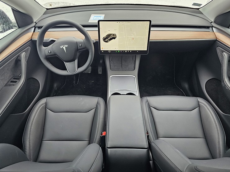 Apceļojam sniegoto Latviju ar auto nomas «Sixt Latvija» spēkratu «Tesla Y Long Range AWD» 349136