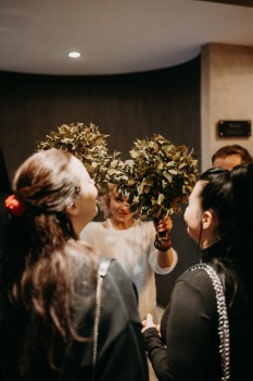 Vecrīgas «Grand Hotel Kempinski Riga» atklāj ekskluzīvo Dzintara terapijas SPA rituālu. Foto: Kempinski.com 46