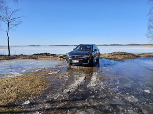 Apceļojam pavasarīgo Latgali ar jauno un 284 zirgspēku jaudīgo «VW Touareg» 12