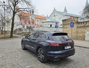 Apceļojam pavasarīgo Latgali ar jauno un 284 zirgspēku jaudīgo «VW Touareg» 39