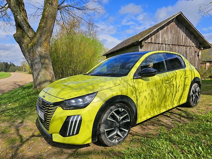 Ar jauno un ekonomisko «Peugeot 208 1.2 Hybrid» apceļojam Latgali un Sēliju. Sadarbībā ar Autobassadone.lv 352205