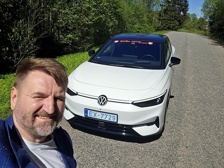Travelnews.lv sadarbībā ar «Gada Auto» veic dienas testu ar 13 dažādiem spēkratiem 353570