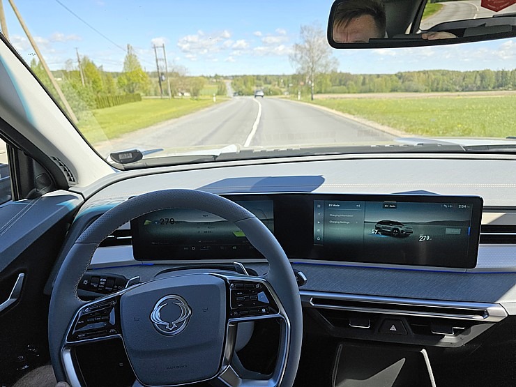 Travelnews.lv sadarbībā ar «Gada Auto» veic dienas testu ar 13 dažādiem spēkratiem 353574