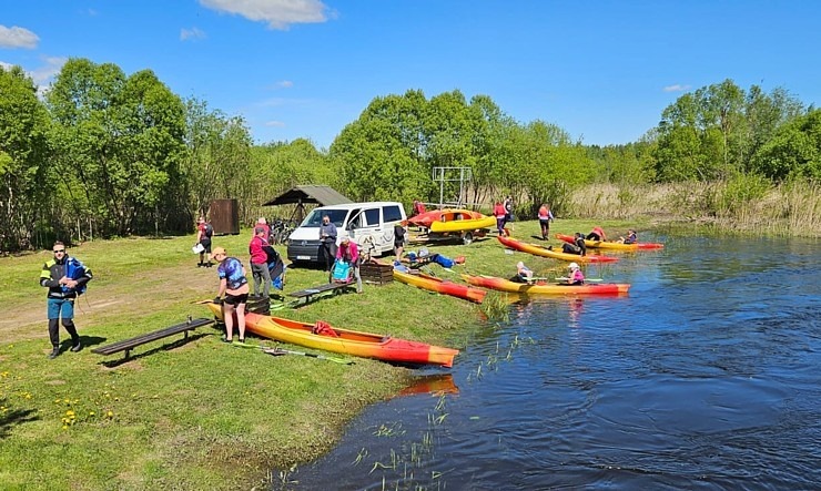 Višķos pulcējas uz ilggadējo Augšdaugavas novada tūrisma triatlonu. Foto: visitdaugavpils.lv 353679