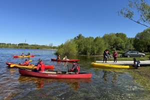 Višķos pulcējas uz ilggadējo Augšdaugavas novada tūrisma triatlonu. Foto: visitdaugavpils.lv 1