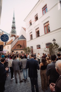 Vecrīgas centrā ar plašu vērienu tiek atklāta 4 zvaigžņu viesnīca «Konventa Sēta Hotel». Foto: konventaseta.keystonecollection.com 16