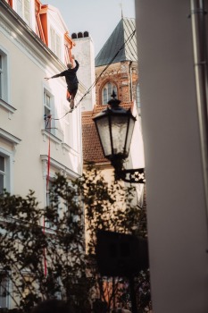 Vecrīgas centrā ar plašu vērienu tiek atklāta 4 zvaigžņu viesnīca «Konventa Sēta Hotel». Foto: konventaseta.keystonecollection.com 29