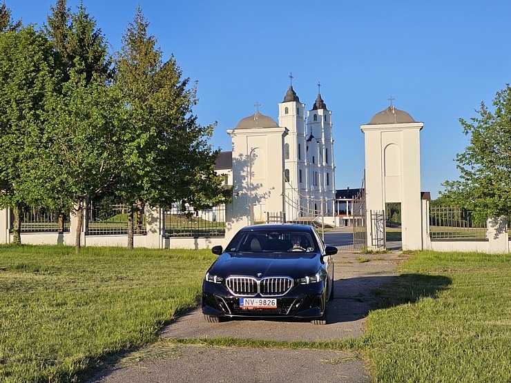 Sadarbībā ar auto nomu «Sixt Latvija» ceļojam uz Latgali, lai noskaidrotu... vai ezeros var peldēties? Sadarbībā ar auto nomu «Sixt Latvija» ceļojam uz Latgali, lai noskaidrotu... vai ezeros var peldēties? 354445