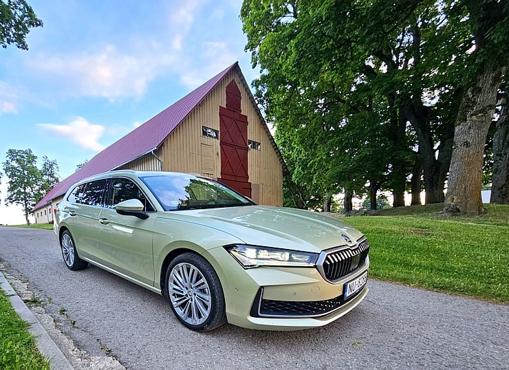 Travelnews.lv apceļo Latviju ar jauno un 150 zirgspēku jaudīgo «Škoda Superb Combi L&K» 354936