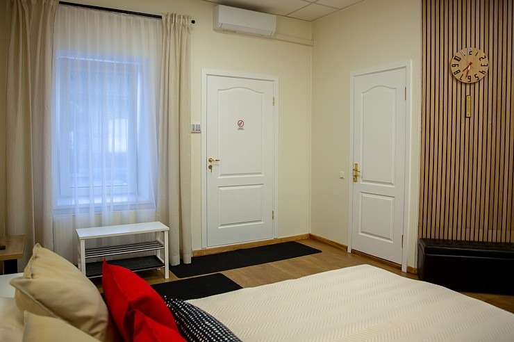 Latgales Krāslavā ceļotājus uzņem jauna, neliela un mūsdienīga naktsmītne «ApartHotelRitms». Foto: Oksana Mateja. Rezervācijas: +371 28348778 355212