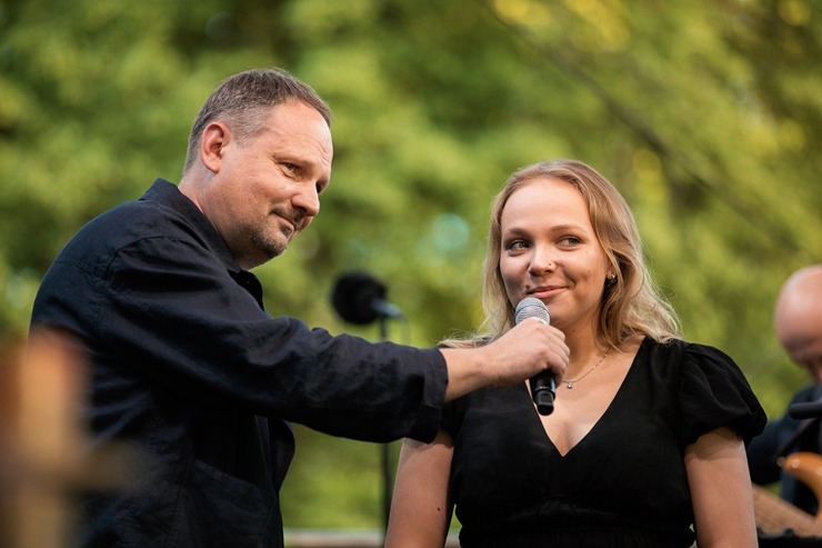 Daži fotomirkļi no Raimonda Tigula tradicionālā brīvdabas koncerta «Tiguļkalns» Talsos. Foto: Bruno Kabucis 355500