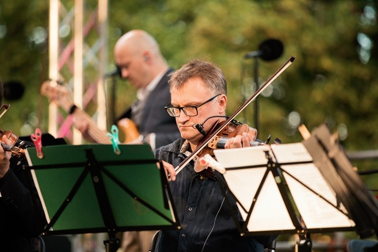 Daži fotomirkļi no Raimonda Tigula tradicionālā brīvdabas koncerta «Tiguļkalns» Talsos. Foto: Bruno Kabucis 355505