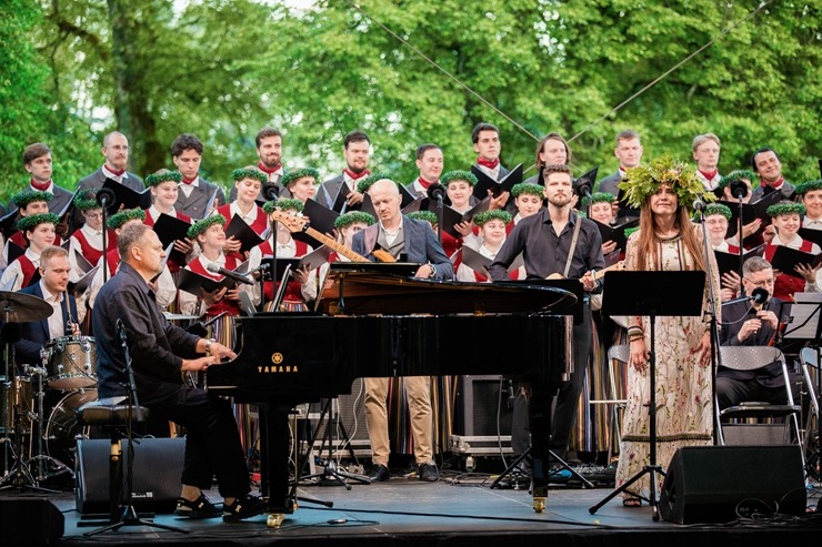 Daži fotomirkļi no Raimonda Tigula tradicionālā brīvdabas koncerta «Tiguļkalns» Talsos. Foto: Bruno Kabucis 355515