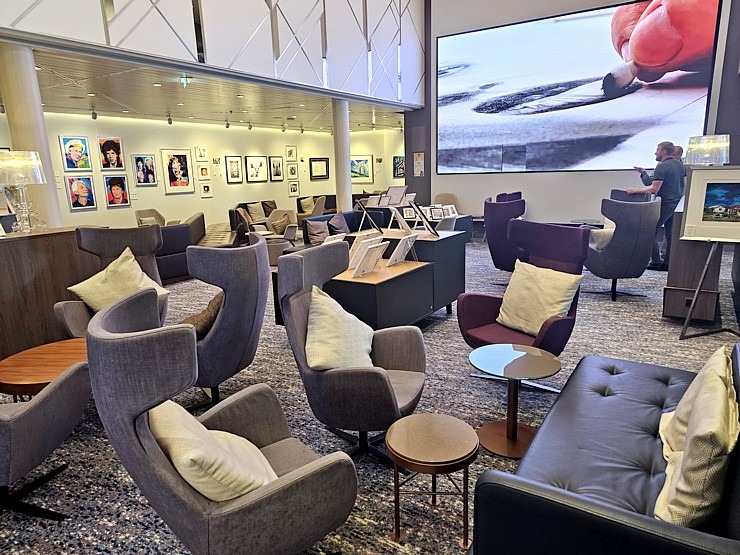 Rīgā ierodas milzīgs kruīza kuģis «Mein Schiff 1», kas pieder pasaules lielākajai tūrisma firmai «TUI» 355676
