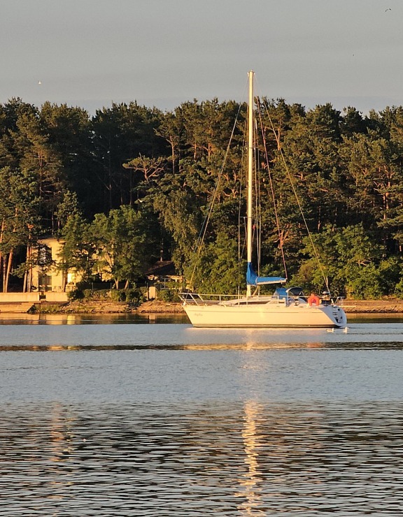 Latvijas tūrisma firma «Nikos Travel» uz peldošas terases Lielupē atzīmē 17 gadu jubileju 356332