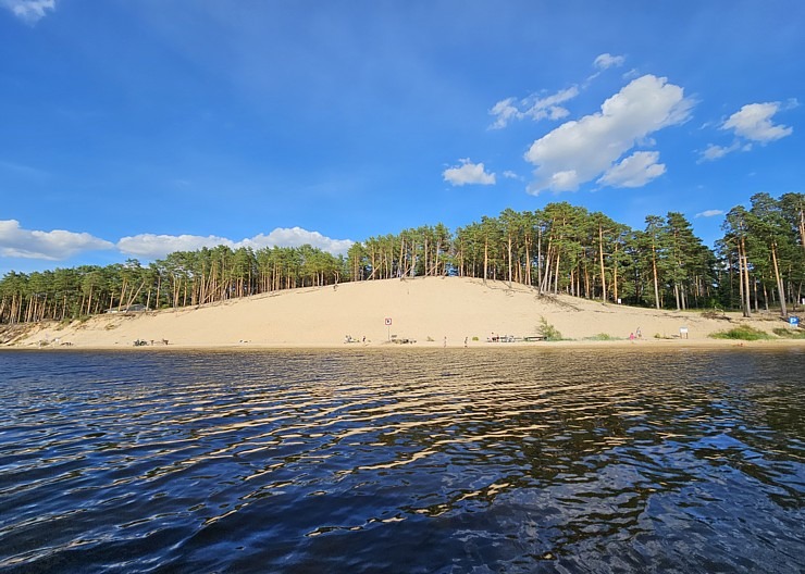 Latvijas tūrisma firma «Nikos Travel» uz peldošas terases Lielupē atzīmē 17 gadu jubileju 356290