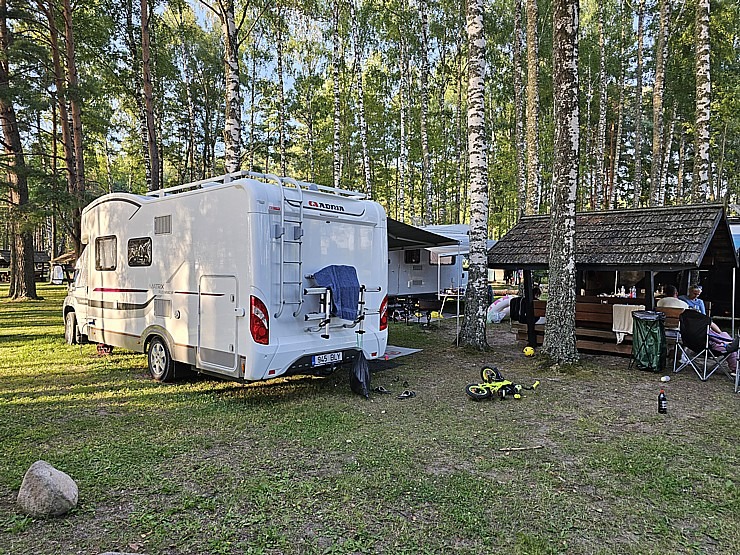 Sadarbībā ar «Europcar Latvija» apceļojam Vidzemes akmeņaino jūrmalu un Veczemju klintis 356877