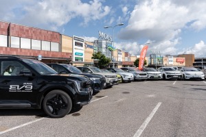 «Gada Auto» pieteiktie automobiļi kopā ar ekspertiem un medijiem dodas uz Kurzemi 4