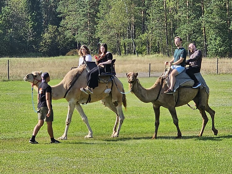 Travelnews.lv apmeklē «Rakšu» brīvdabas ZOO Cēsu novadā 358591